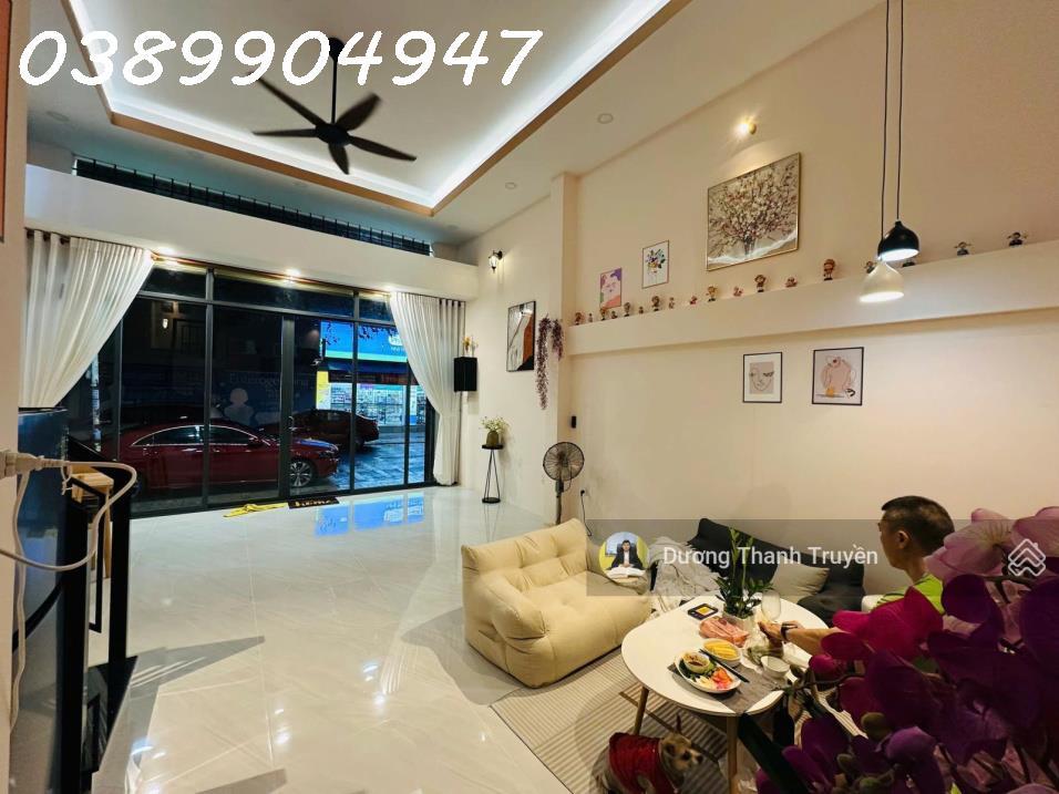 BÁN NHÀ PHỐ 4 TẦNG MẶT TIỀN ĐƯỜNG BÀ TRIỆU CẠNH GA NHA TRANG VỊ TRÍ KINH DOANH CÓ DÒNG