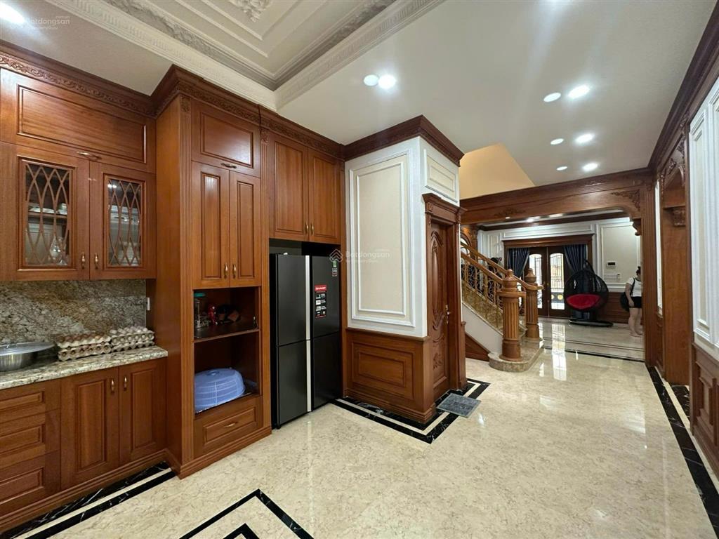 Chính chủ bán biệt thự hẻm 11 phạm phú thứ dt 9 x 24m 1tr 3l giá 50 tỷ tl đối diện bảy hiền tower