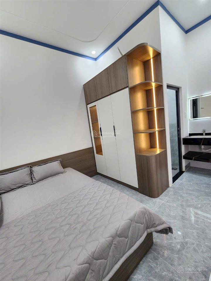 Nhà phố cityland siêu rẻ dt 5x20m kết cấu 1 hầm 4 tầng cách mặt tiền 20m