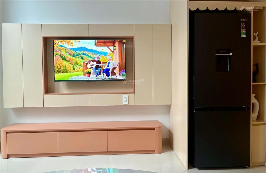 Nhà bán trung tâm nha trang chỉ 4 tỷ 200 triệu, 3 tầng bao gồm đầy đủ nội thất hiện đại