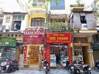 Cho thuê nhà mặt phố hàng bạc ngay ngã 3 hàng bè  dt 52m², mt 3,5m  vị trí kinh doanh sầm uất