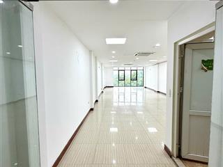 Cho thuê văn phòng đẹp tại trần duy hưng, cầu giấy  diện tích 110m2/sàn giá chỉ 14tr/tháng