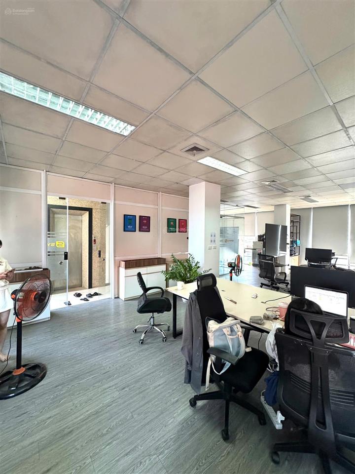 Cho thuê văn phòng tại phạm hùng, nam từ liêm  110m² giá chỉ 15tr/tháng view thoáng đẹp