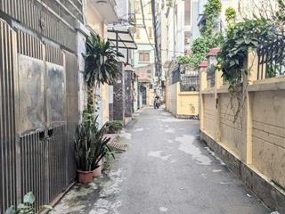 Bán nhà mỹ đình dt 30m2 xây 6 tầng chắc chắn, sổ vuông ô tô đỗ gần giá 8,8 tỷ có thương lượng