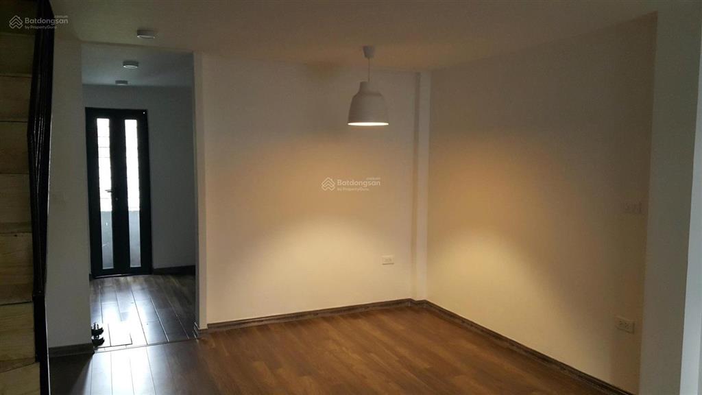 Bán đất tặng nhà 2 tầng phố thiên hiền, mỹ đình dt 50m2,ô tô đỗ cửa, sổ vuông giá 11,5tỷ 0919 266 ***