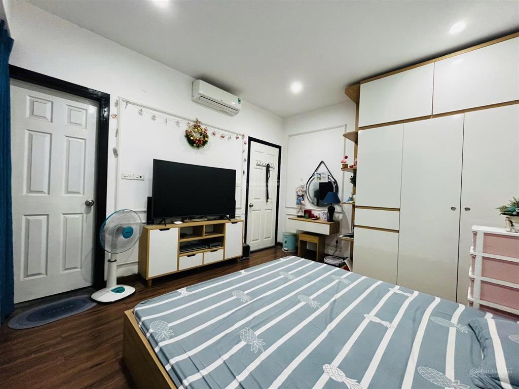 Bán căn 3 ngủ full nội thất tầng trung view thoáng dt 95m2 toà the pride tố hữu hà đông giá hơn 6tỷ