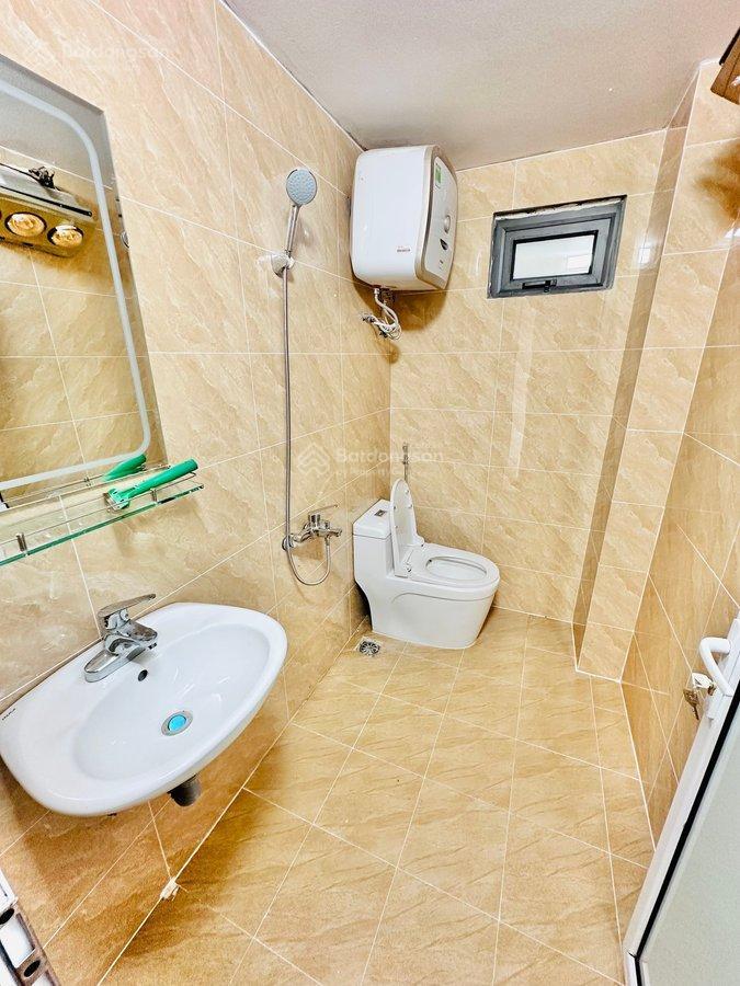 Nhà đẹp tây hồ diện tích 33m2 xây 5 tầng chắc chắn, mới đẹp, ô tô đỗ cửa giá nhỉnh 11 tỷ 0919 266 ***