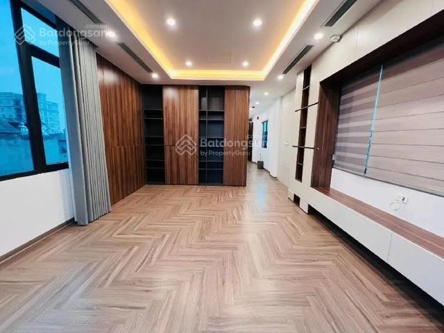 Nhà phân lô, ô tô ngủ nhà phố nguyễn khang, cầu giấy dt 80m2 xây 8 tầng thang may,sổ đẹp giá 34,5tỷ