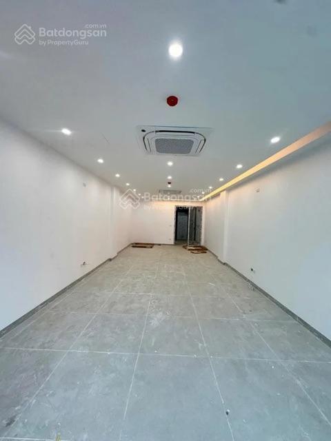 Nhà phân lô, ô tô ngủ nhà phố nguyễn khang, cầu giấy dt 80m2 xây 8 tầng thang may,sổ đẹp giá 34,5tỷ