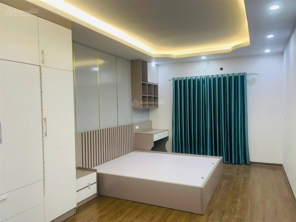 Nhỉnh 8 tỷ nhà đẹp võ chí công, tây hồ diện tích 35m2 xây 5 tầng chắc chắn, nội thất mới đẹp