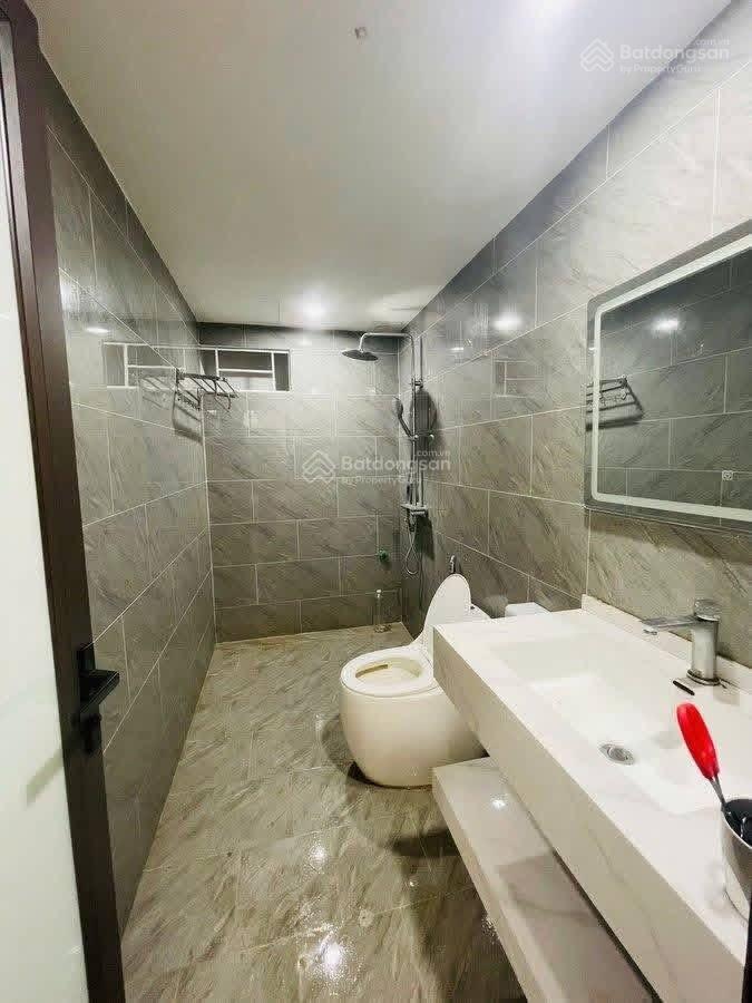 Nhỉnh 8 tỷ nhà đẹp võ chí công, tây hồ diện tích 35m2 xây 5 tầng chắc chắn, nội thất mới đẹp