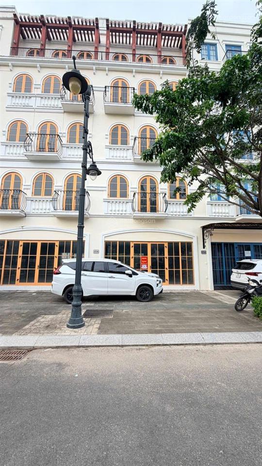 Bán nhà mặt đường dt975 new an thới diện tích 120m2 xây 5t mặt tiền 6m giá 20 tỷ có thương lượng