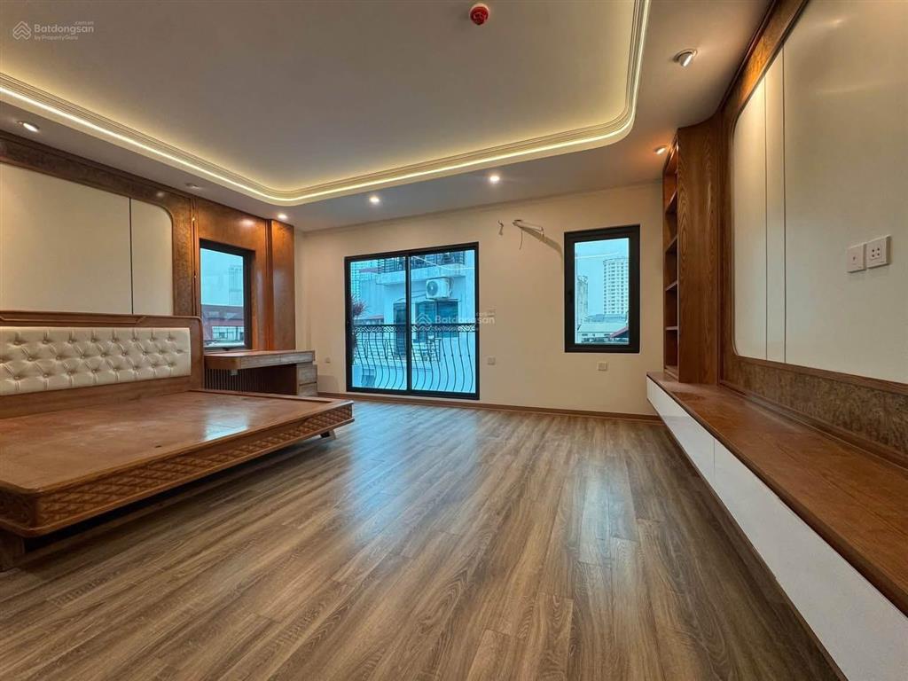 Siêu phẩm cầu giấy  xây mới 6 tầng  thang máy  ô tô tránh  lô góc giá hơn 20 tỷ alo0919 266 ***