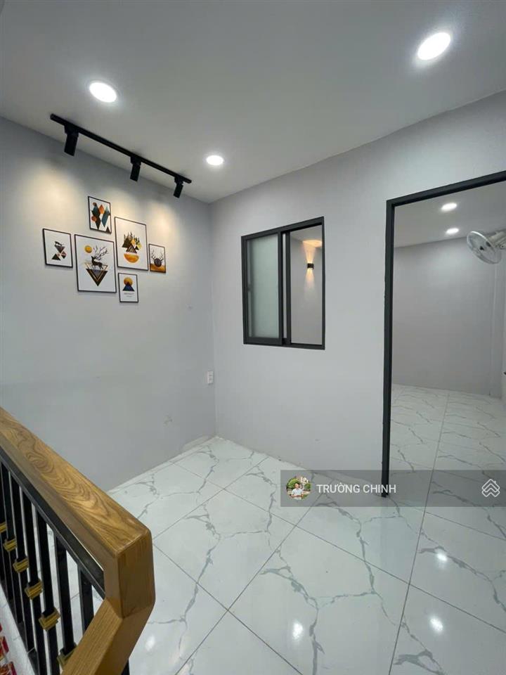 Nhà mới 2 tầng chiến lược n thông mã lò  3 x 10  sổ riêng  2 tỷ hơn.