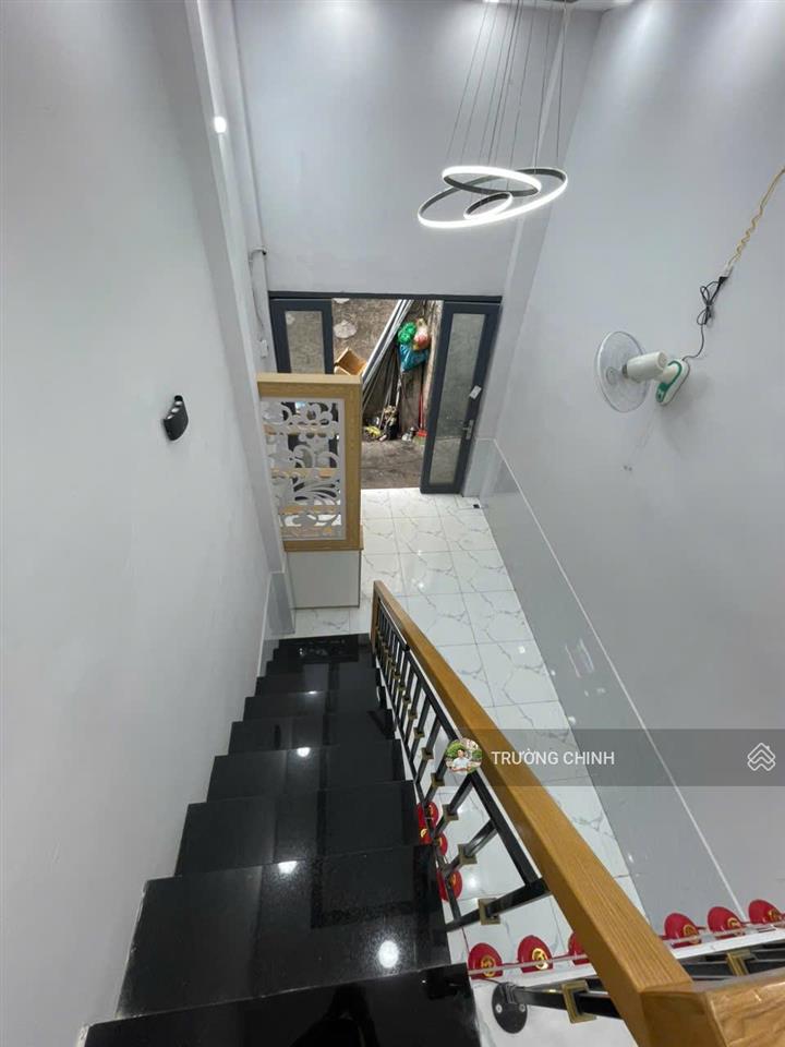 Nhà mới 2 tầng chiến lược n thông mã lò  3 x 10  sổ riêng  2 tỷ hơn.