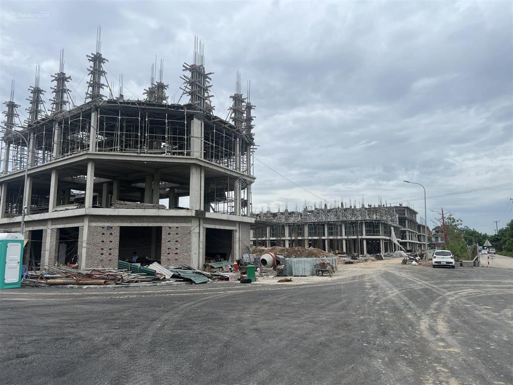 Chính chủ cần bán căn 80m2 lk trằm sen phương trung  thanh oai  hn giá 6xtr/m2  0989 388 ***
