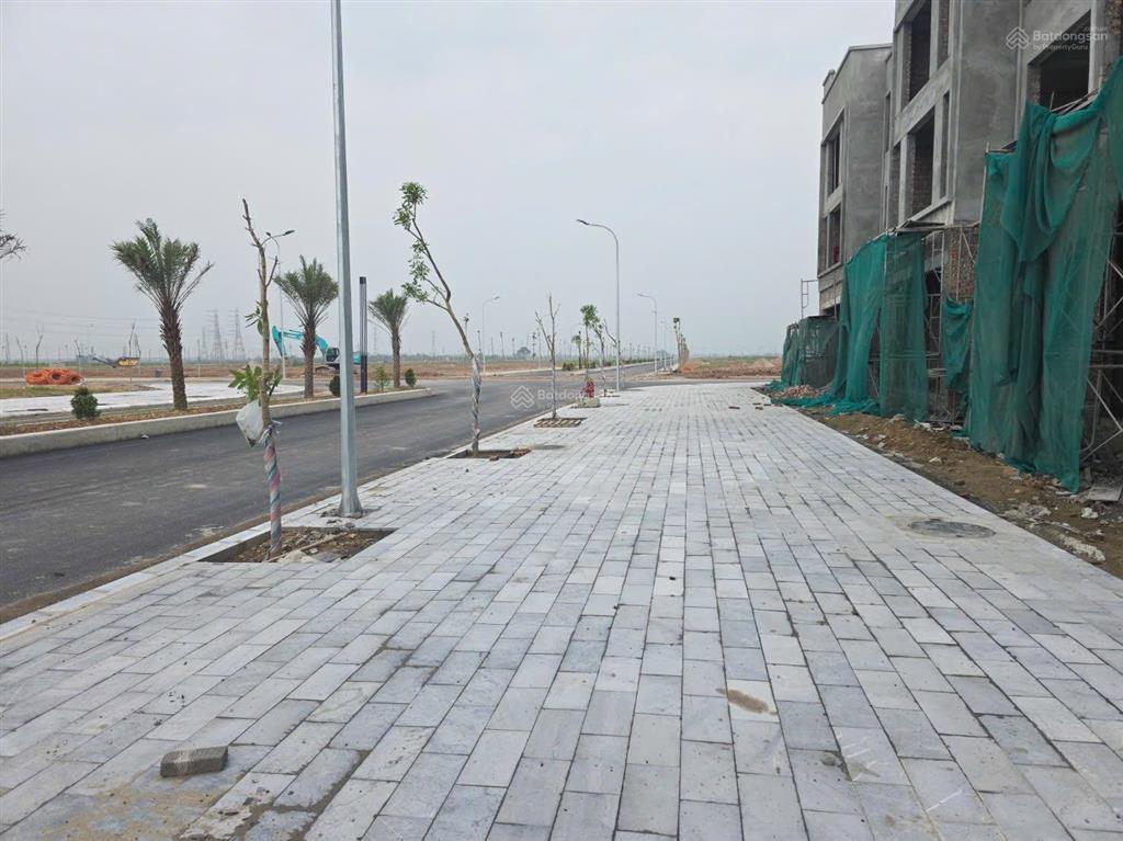 Chính chủ cần bán 2000m đất cụm công nghiệp telin kim bài, thanh oai, hn giá 7,9tr/m  0989 388 ***