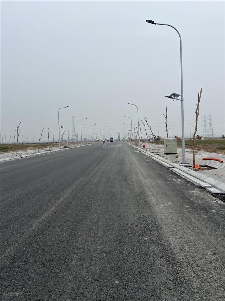 Chính chủ cần bán 2000m đất cụm công nghiệp telin kim bài, thanh oai, hn giá 7,9tr/m  0989 388 ***