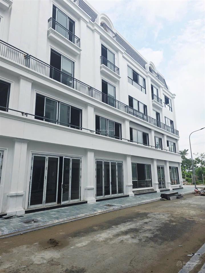 Chính chủ cần bán căn 75m2 lk trằm sen phương trung  thanh oai  hn giá 6xtr/m2  0989 388 ***