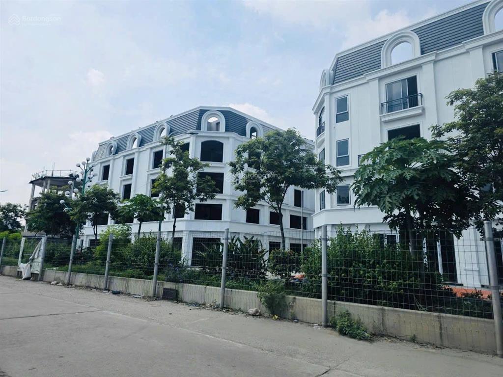Chính chủ cần bán căn 75m2 lk trằm sen phương trung  thanh oai  hn giá 6xtr/m2  0989 388 ***