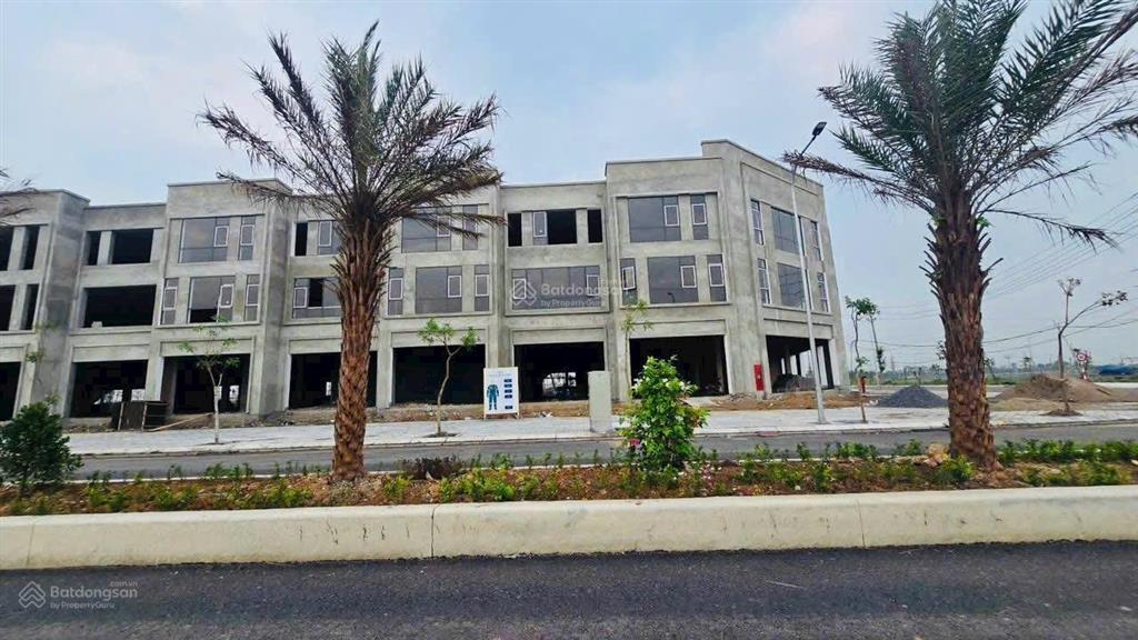 Chính chủ cần bán 2600m2 đất cụm công nghiệp telin kim bài, thanh oai, hn giá 8tr/m  0989 388 ***