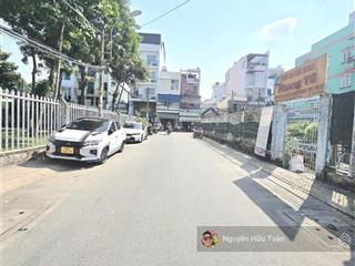 12,89t  nhà 5 tầng ngay cạnh công viên thoáng mát ở đường quang trung gần chợ hạnh thông tây.