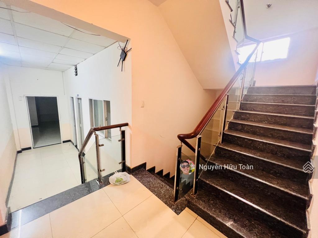Hầm 3 tầng  190m2 hẻm 7 chỗ tránh nhau ngay thống nhất  gò vấp
