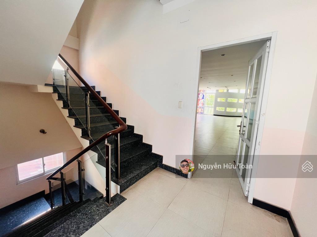 Hầm 3 tầng  190m2 hẻm 7 chỗ tránh nhau ngay thống nhất  gò vấp