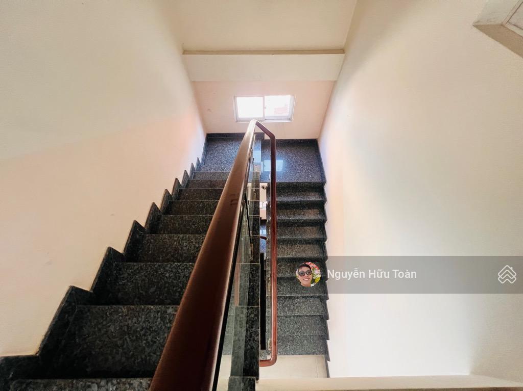 Giảm 2tỷ  13.5tỷ hầm 3 tầng 190m2 hẻm 7 chỗ thẳng nhà thống nhất  gò vấp