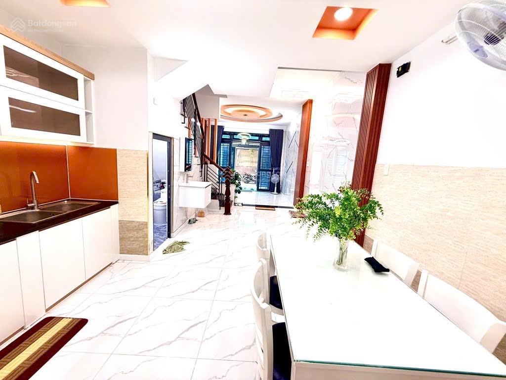 4 tầng full nội thất  hẻm xe hơi đường nguyễn văn khối. gò vấp.