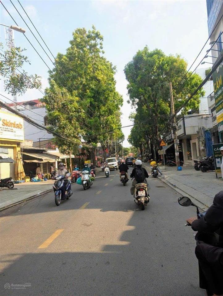 4x24m. 2 mặt tiền kinh doanh gần công viên làng hoa