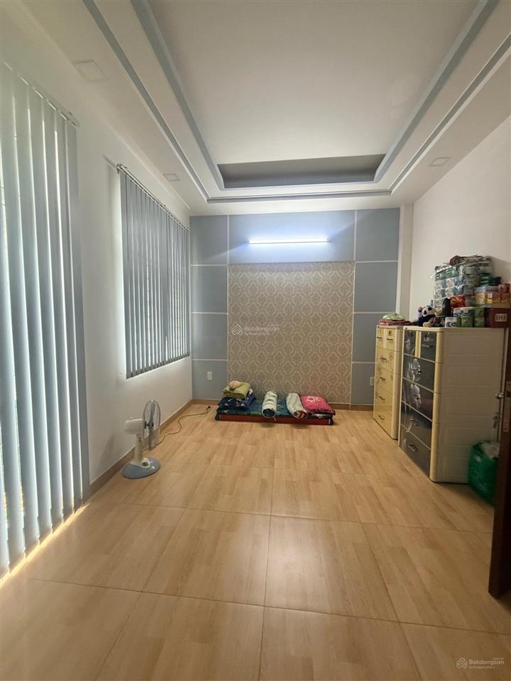 5x11m  5 tầng 5pn hẻm 9m khu đồng bộ cao tầng sát công viên