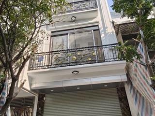 Bán gấp nhà ngay bà triệulê lợihà đông nhà mới ô tô vào tận nhà. dt 45m2. 5t. 13,5tỷ. 0982 079 ***