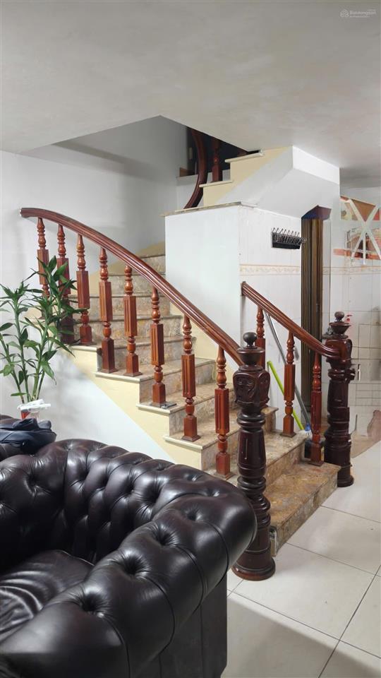 Bán nhà ngay phùng hưngxalavăn quán. ngay viện 103, viện bỏng dt40m. 5 tầng giá 8,9 tỷ.0982 079 ***