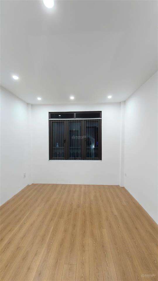 Bán nhà ngay nguyễn trãibà triệuvăn quan nhà mới, ô tô vào nhà. dt 35m2*5tầnggiá8,2 tỷ.0982 079 ***