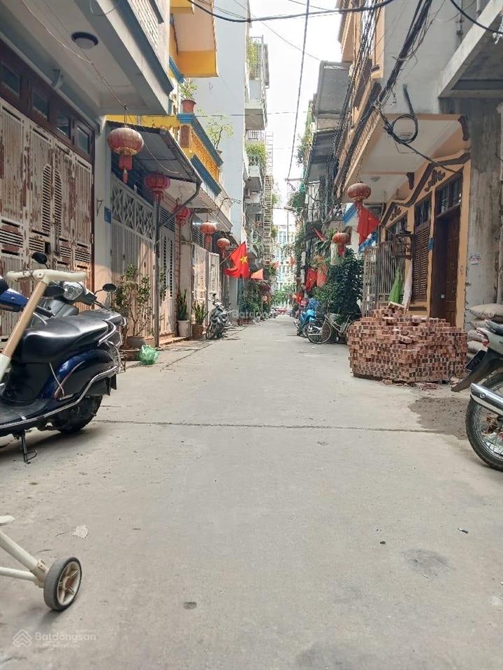 Bán nhà ngay nguyễn trãibà triệuvăn quan nhà mới, ô tô vào nhà. dt 35m2*5tầnggiá8,2 tỷ.0982 079 ***