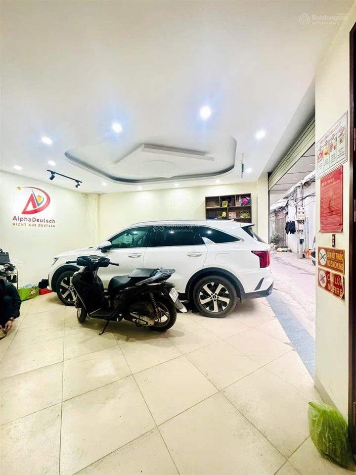 Bán gấp nhà tô hiệu lô góc kinh doanh ô tô vào nhà . dt 40m*5tầng mt6m giá 12,8 tỷ.0982 079 ***