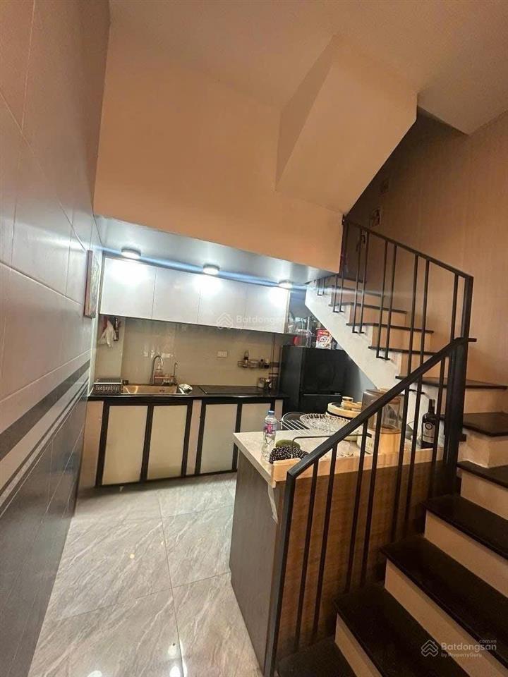 Thanh bình nhà ô tô thông sang khu dịch vụ mỗ lao. dt37m2 4 tầng chỉ 9,5 tỷ. 0982 079 ***