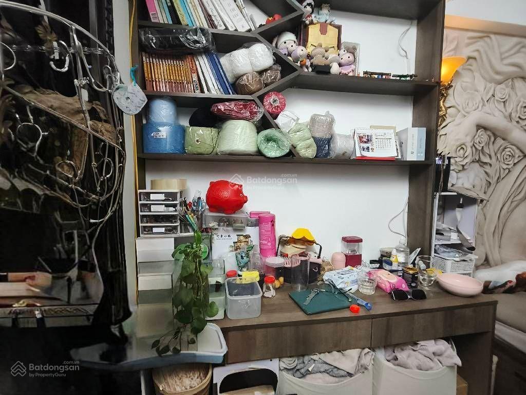 Nhà tập thể tầng 1 phố vọng hà, hộ khẩu hoàn kiếm, ô tô đỗ cổng