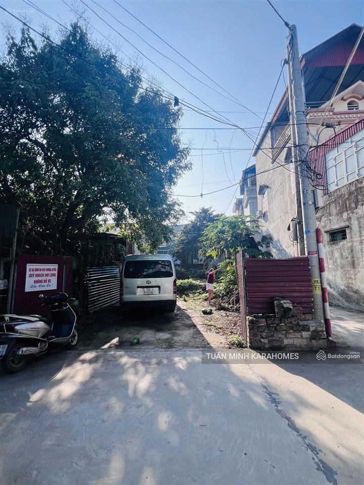 Chính chủ bán đất thị trấn phúc thọ, lô góc 2 mặt tiền, mt 6m đường ô tô vào tận đất  096721399