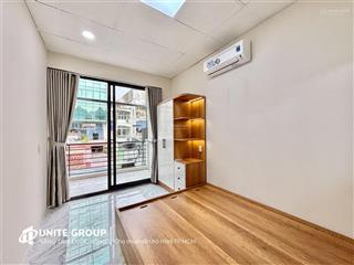 Cho thuê căn hộ ngay trung tâm phú nhuận, đào duy anh, mới 100% ban công full nội thất 0368 438 ***