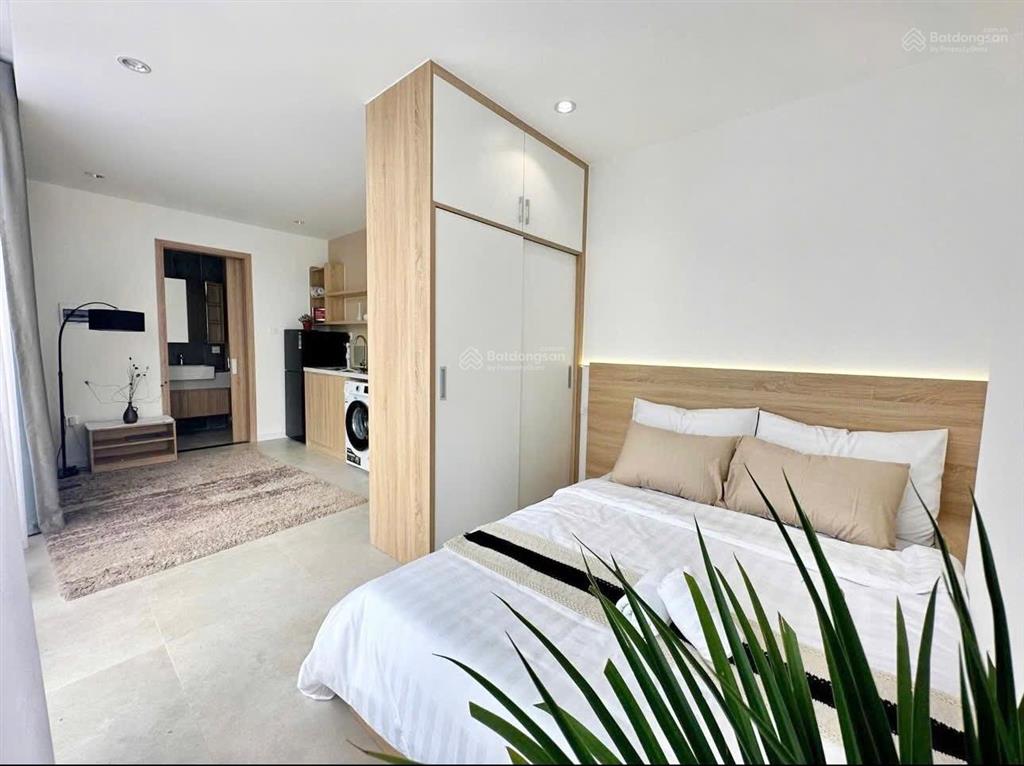 Căn hộ mới 100%, ngay trung tâm bình thạnh, full nội thất, 43m2, cửa sổ lớn ngay lê quang định