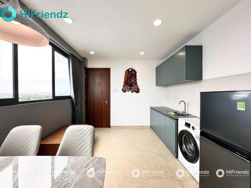 Cho thuê căn hộ ngay trung tâm bình thạnh, full nội thất 42m2, khu vạn kiếp, ban công cửa sổ lớn.
