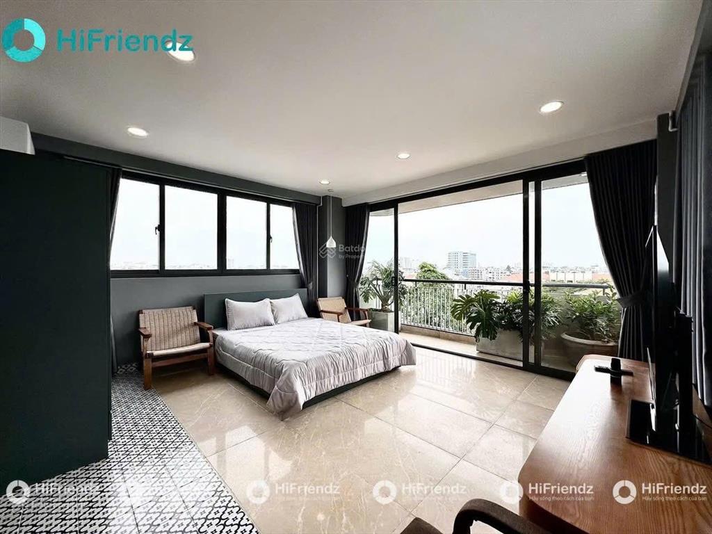 Cho thuê căn hộ ngay trung tâm bình thạnh, full nội thất 42m2, khu vạn kiếp, ban công cửa sổ lớn.