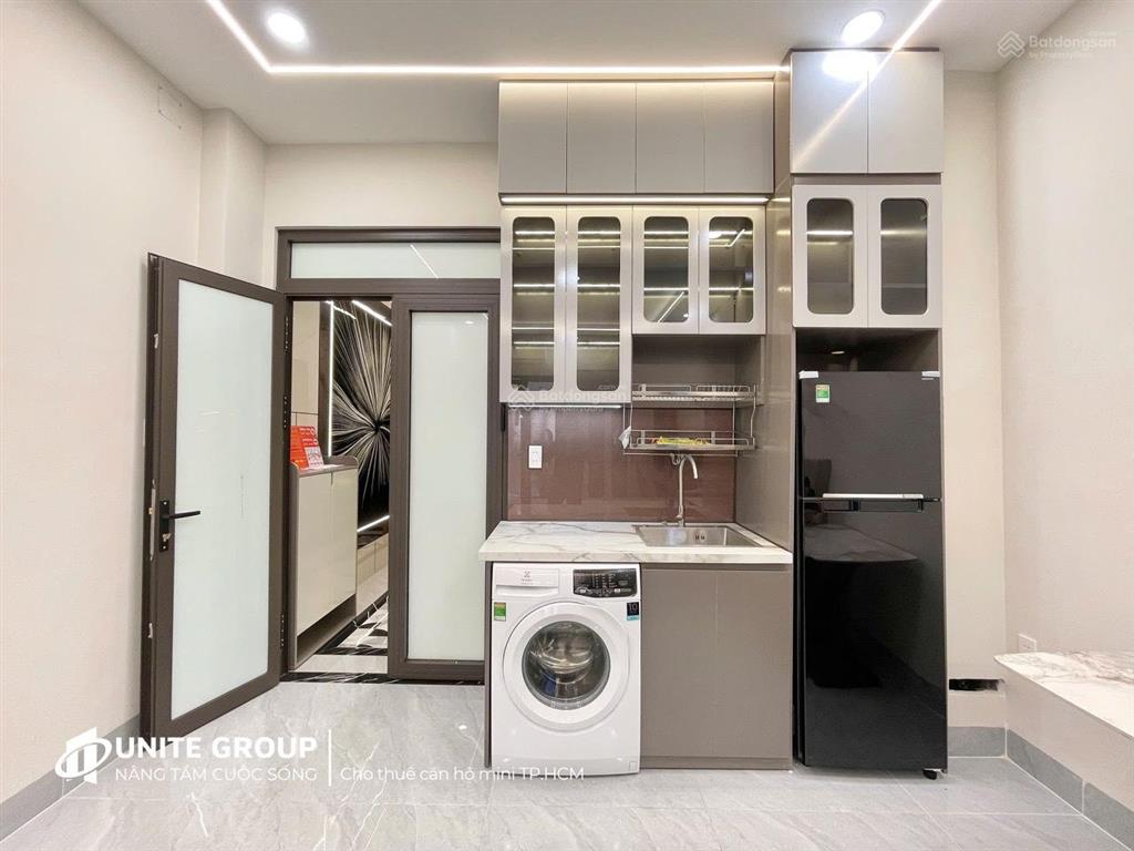 Căn hộ trung tâm bình thạnh, sát quận 1 full nội thất, mới 100% ngay hàng xanh, ban công lớn