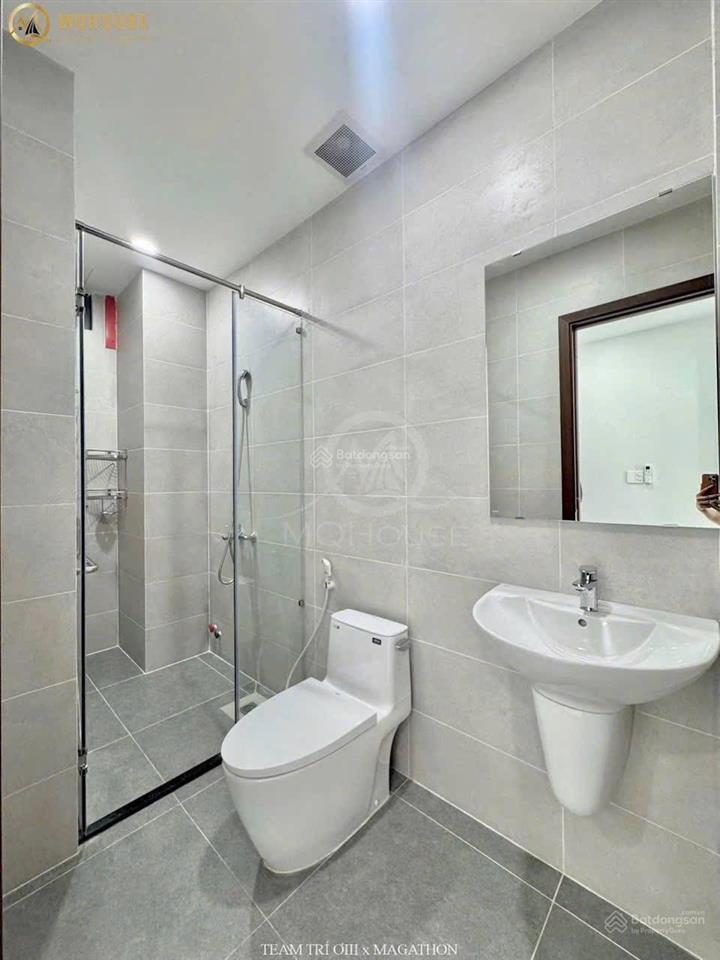 Căn hộ 43m2 ngay trung tâm bình thạnh, full nội thất, mới 100%, cửa sổ lớn máy giặt riêng.