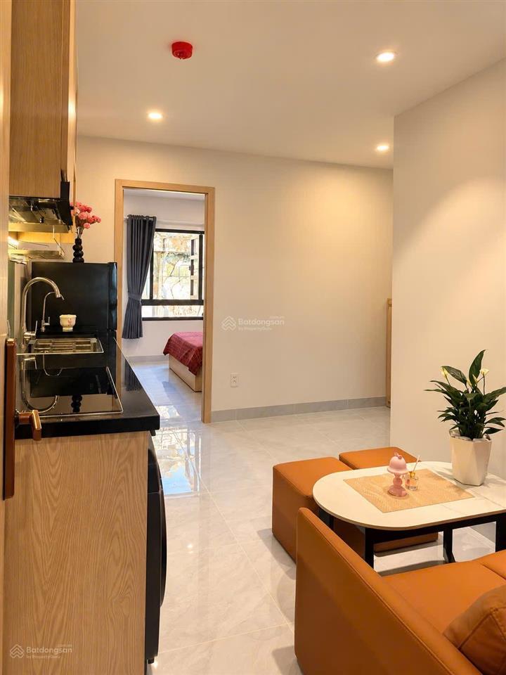 Cho thuê nhà ngay ung văn khiêm tách bếp, full nội thất 42m2, ngay đại học hutech  0368 438 ***