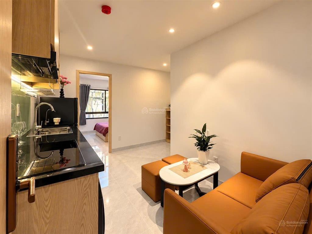 Cho thuê nhà ngay ung văn khiêm tách bếp, full nội thất 42m2, ngay đại học hutech  0368 438 ***