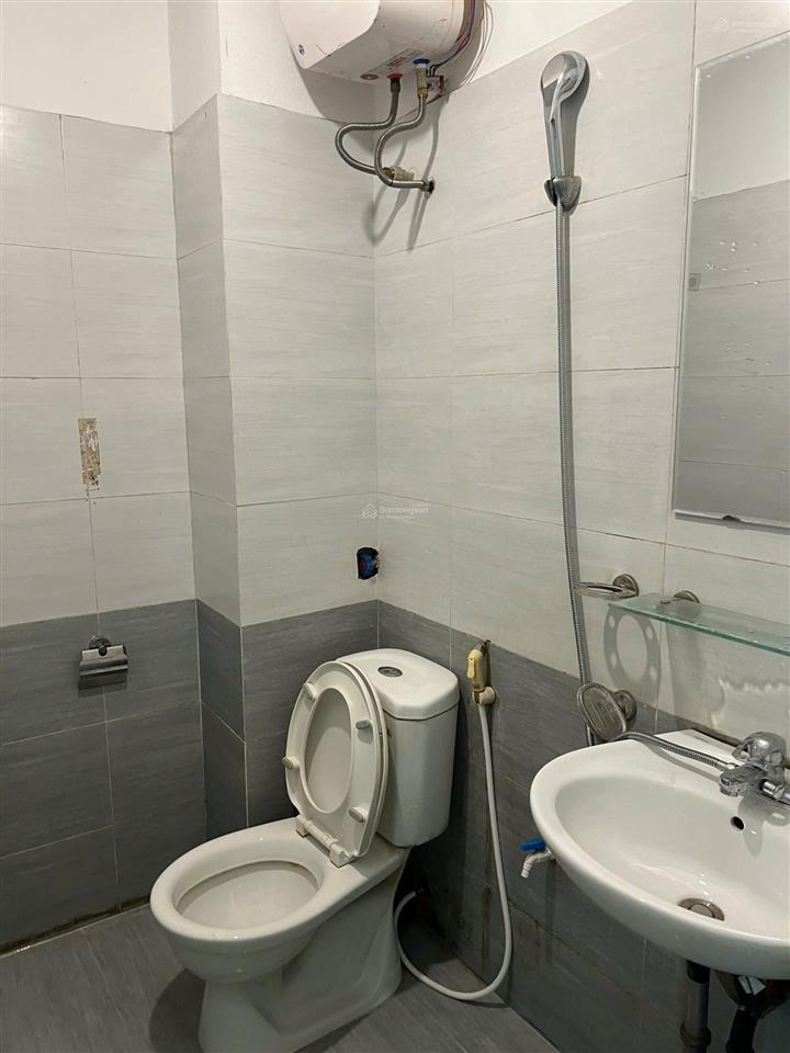 Chính chủ bán nhà cầu diễn, 6 tầng 9 phòng, đang cho thuê dòng tiền 30tr/tháng, 3 thoáng, 8,9 tỷ
