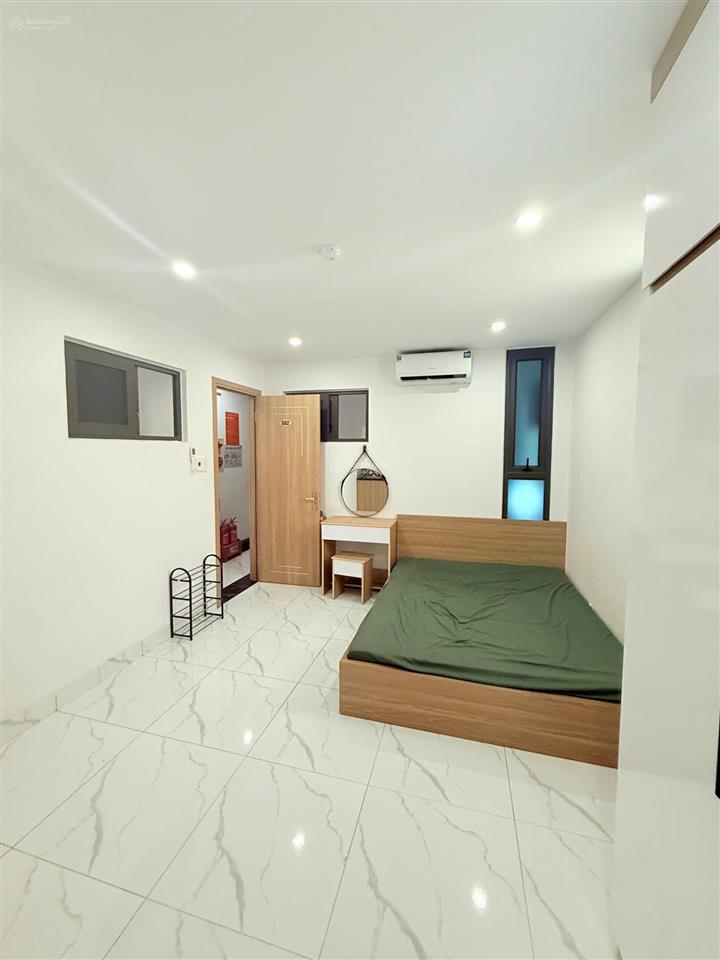 Bán nhà ccmn dòng tiền 80tr/tháng 70m, 7 tầng thang máy, ngõ thông 17pkk, đã thuê full giá đầu tư